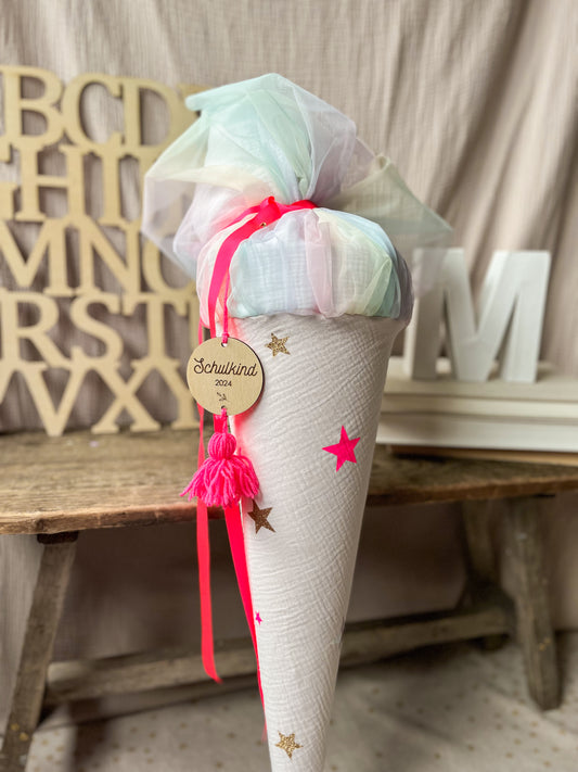 Schultüte Musselin mit Sternchen in Neonpink, Gold Glitzer und Holo| Verschluss mit Regenbogen-Tüll