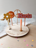 Bild in Galerie-Betrachter laden, Cake Topper Set Name 3D bunt Hippie Flower Power
