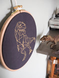 Bild in Galerie-Betrachter laden, Stickrahmen Dino T-Rex