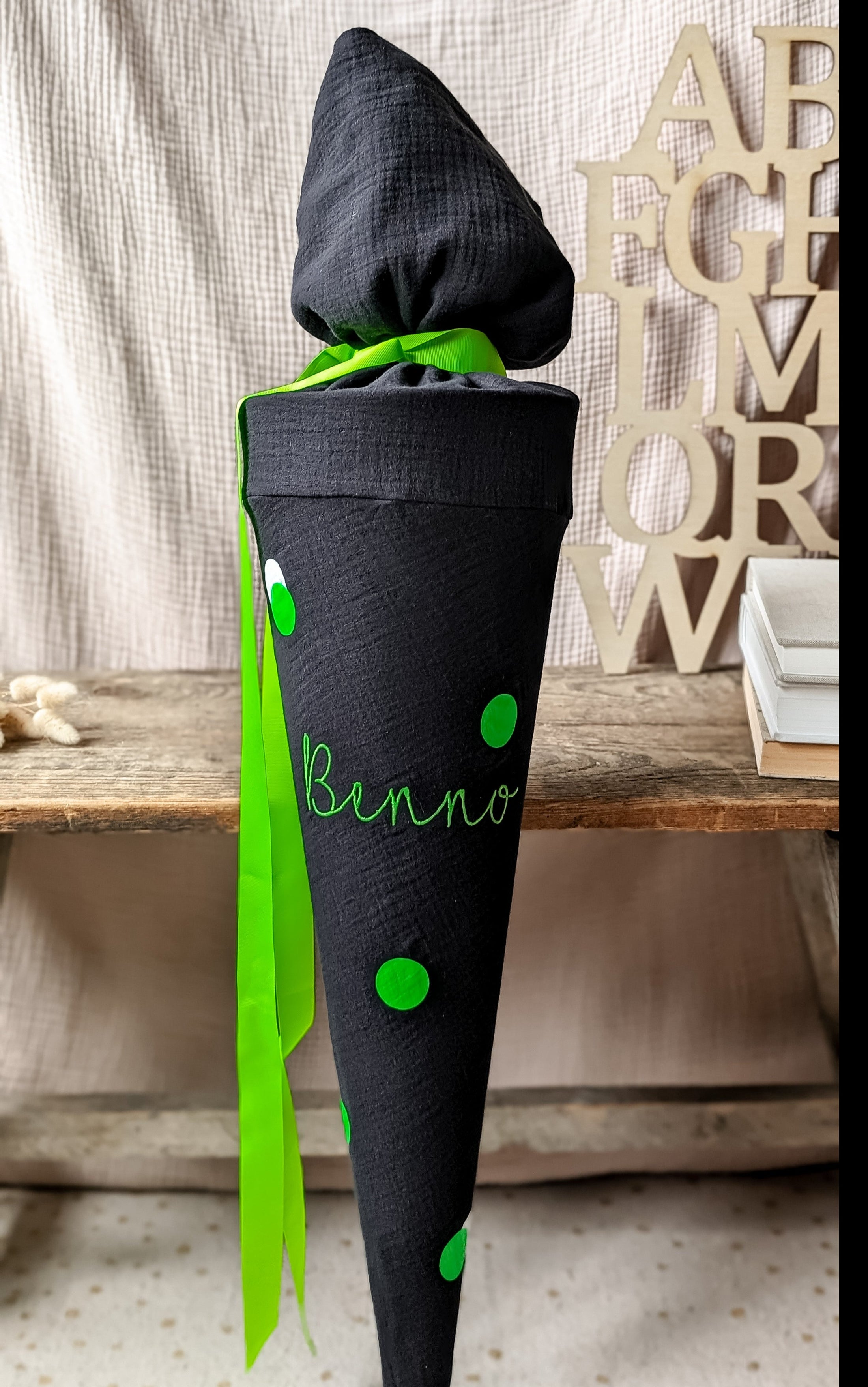 Schultüte Musselin NEON Punkte in Grün