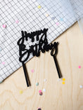 Bild in Galerie-Betrachter laden, Cake Topper HAPPY BIRTHDAY bunt oder Holz / Motivstecker für den Geburtstagskranz