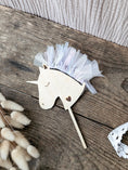 Bild in Galerie-Betrachter laden, Motivstecker Boho Einhorn mit Mähne aus Tüll | Cake Topper für Tortendeko
