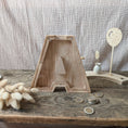 Bild in Galerie-Betrachter laden, Spardose Monogramm mit Name aus Holz