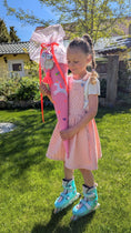 Bild in Galerie-Betrachter laden, Schultüte "Aurora" | Einhorn & Mini Motive mit Neon Details | Pink und Tüll