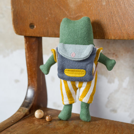 Kuscheltier Mini Frosch "Schulkind" | Mutmacher | Geschenk zur Einschulung |