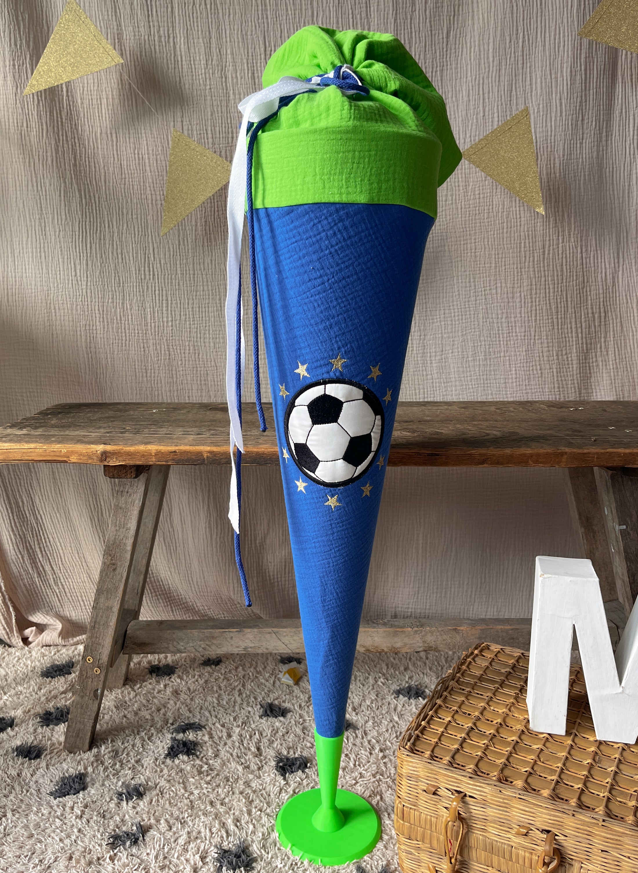Schultüte FUßBALL | 3D Fußball Stickerei | mit Name personalisierbar | freie Farbwahl