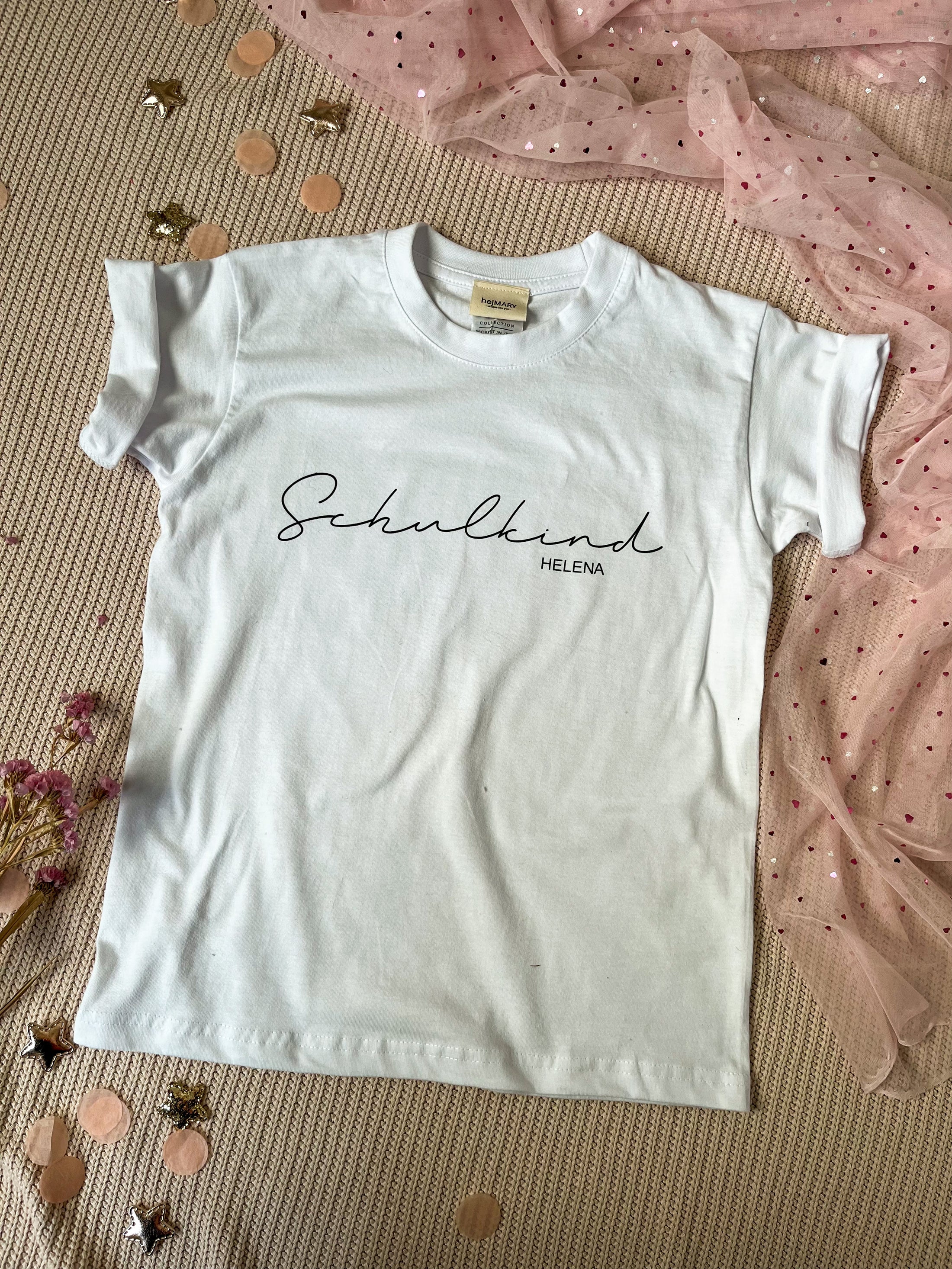 Shirt SCHULKIND weiß mit schwarzer Schrift