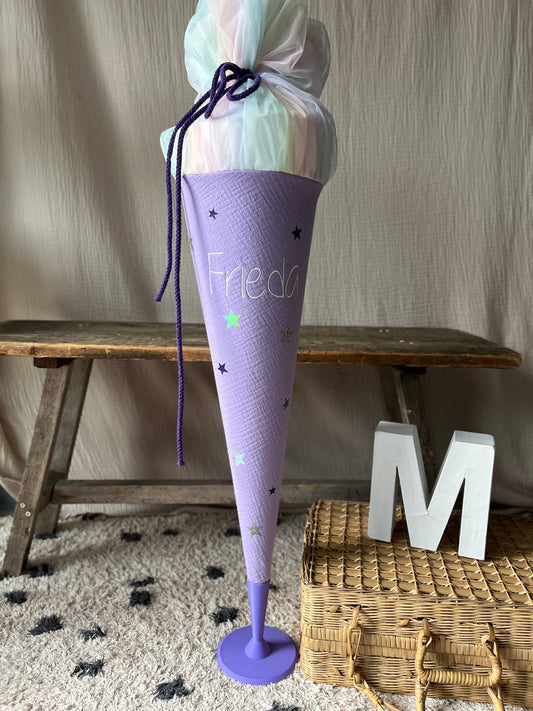 SALE% Schultüte Sternchen | Flieder und Regenbogentüll | Name „Frieda"