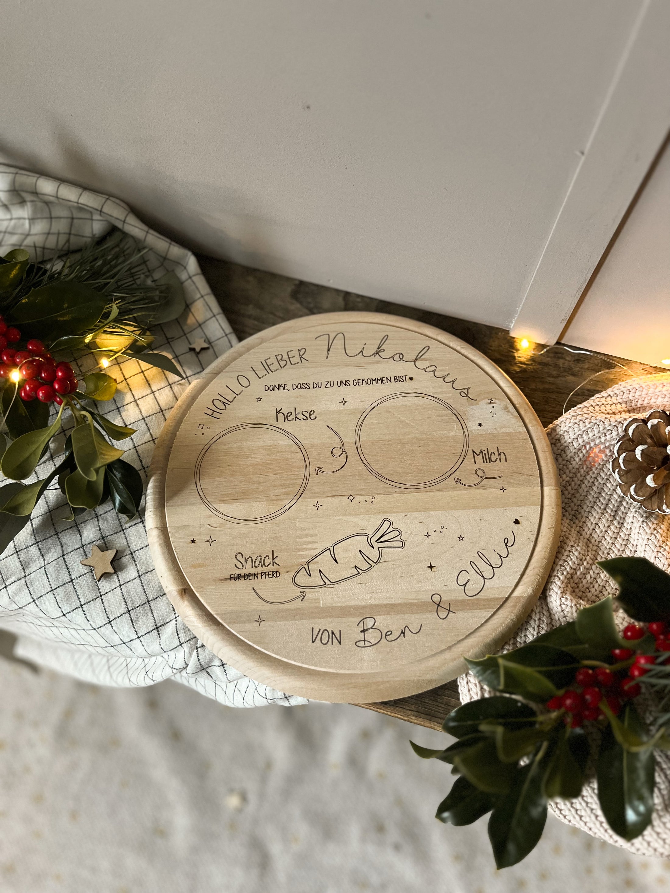 Holzteller für den Nikolaus oder Weihnachtsmann