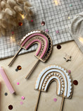 Bild in Galerie-Betrachter laden, Cake Topper Boho REGENBOGEN bunt
