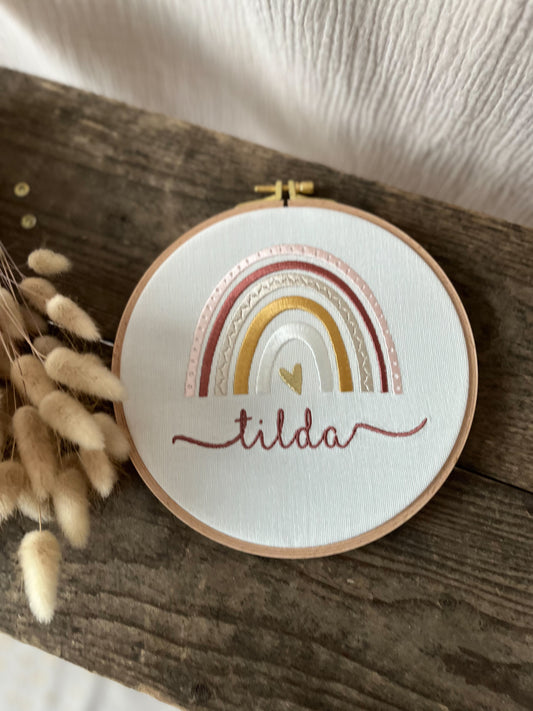 Stickrahmen Regenbogen mit Herz