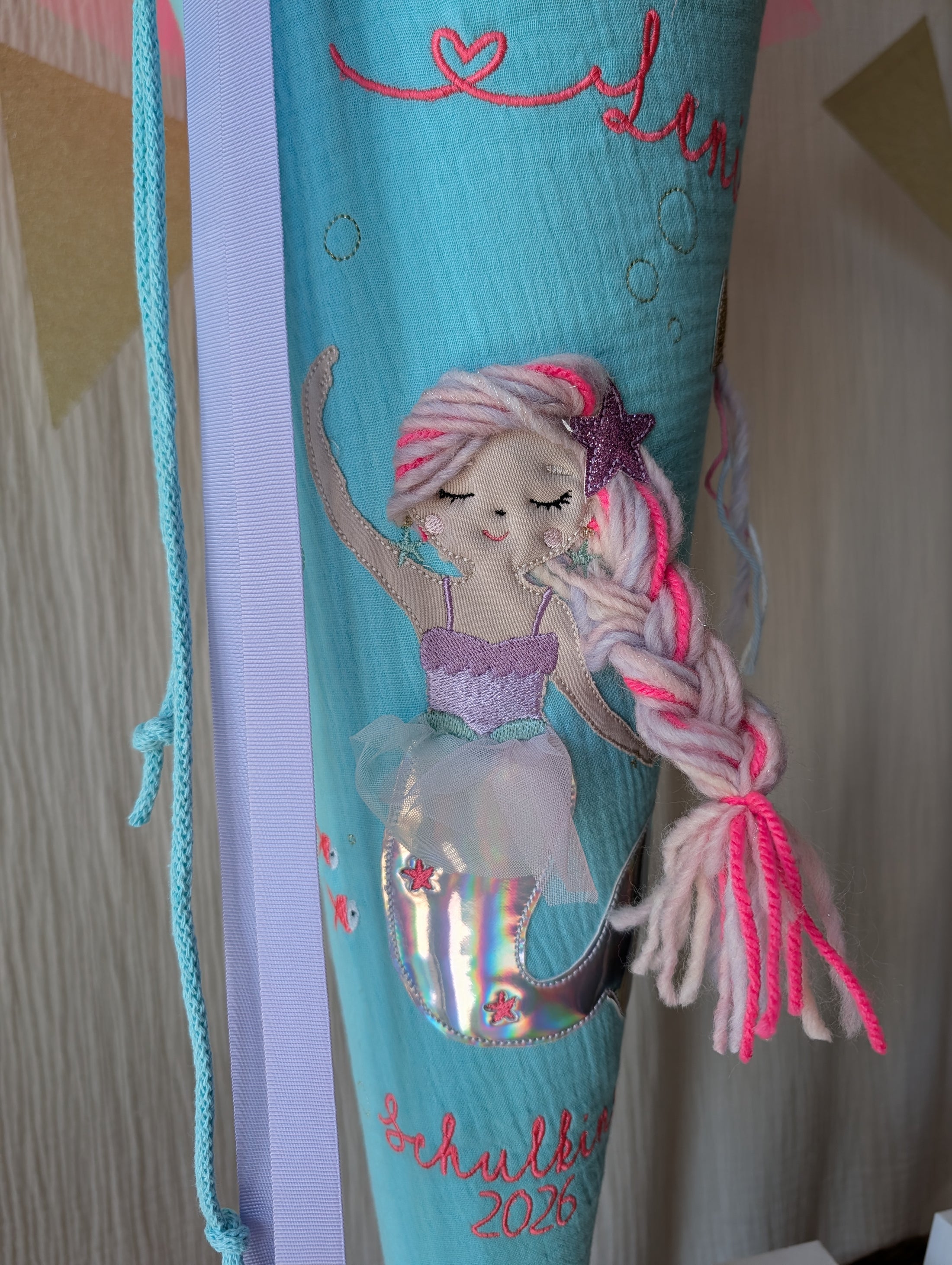 SALE% Schultüte Meerjungfrau Aqua/ Neonpink "Leni" | mit Namensstickerei "Leni"