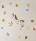 Bild in Galerie-Betrachter laden, Motivstecker niedliches Einhorn | Aus Holz | Tischdeko oder Cake Topper
