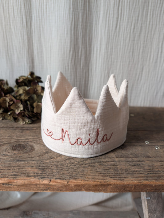 SALE% Geburtstagskrone "Naila" | Musselin Natur | Stickerei in Rosenholz