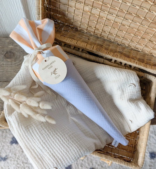 Kita-Tüte / Geschwistertüte Musselin hellblau/ Gelb gestreift