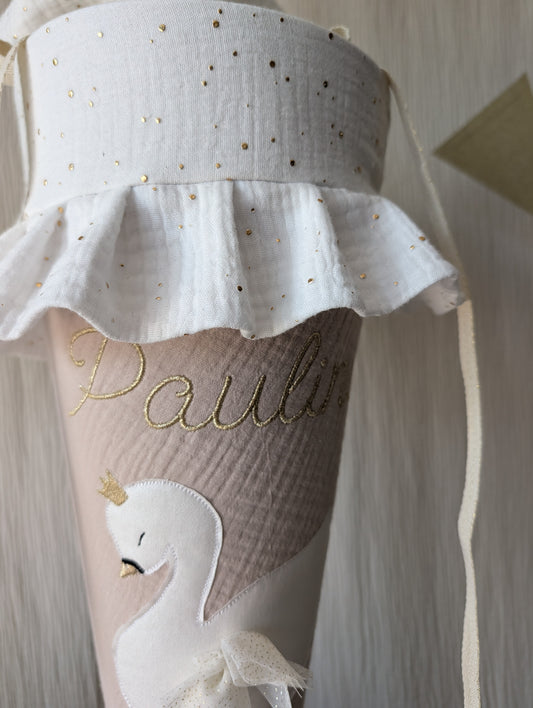 SALE% Schultüte Schwan | mit Namensstickerei "Paulina"